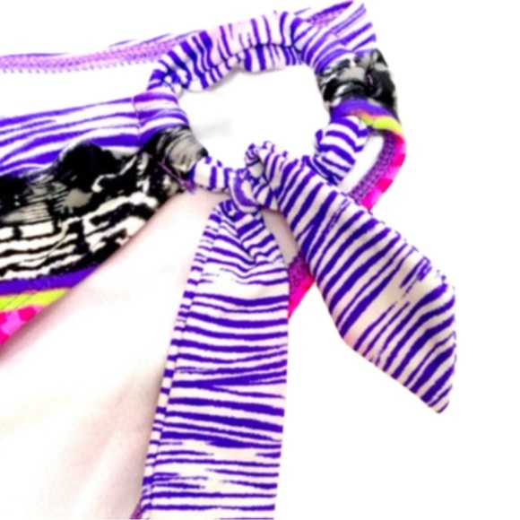 💎Striped Bikini Bottom - Picture 2 of 4